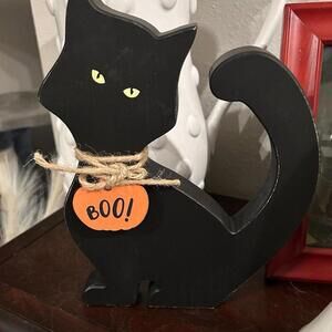 Halloween carved wood black cat with pumpkin decor